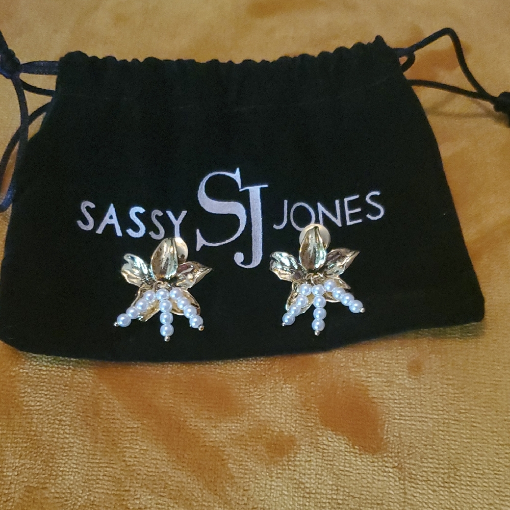Sassy Jones Gold and Pearl Floral Pierced Earrings